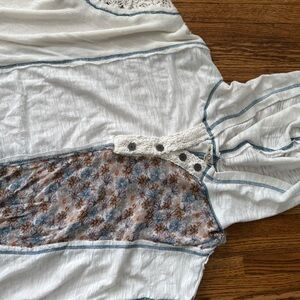 POL Cream and Blue Floral Hoodie